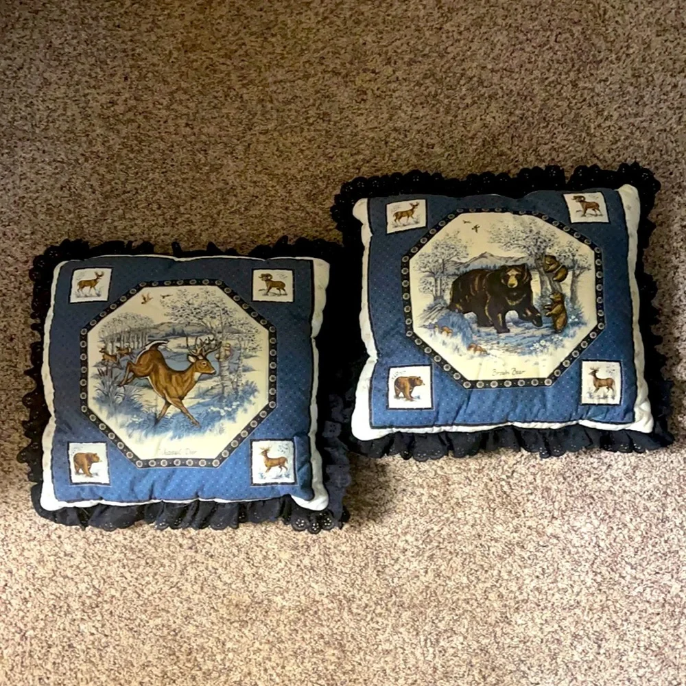Rustic/Deer/Bear/Pillows-18”x17”(2)